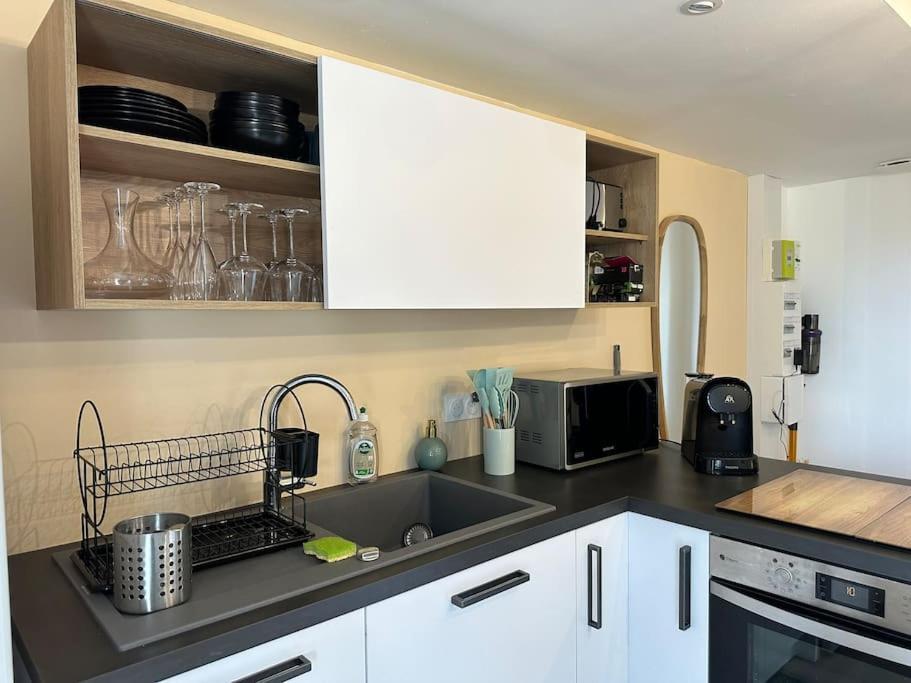 Appartement Moderne Avec Jardin Et Parking Vannes Exteriör bild